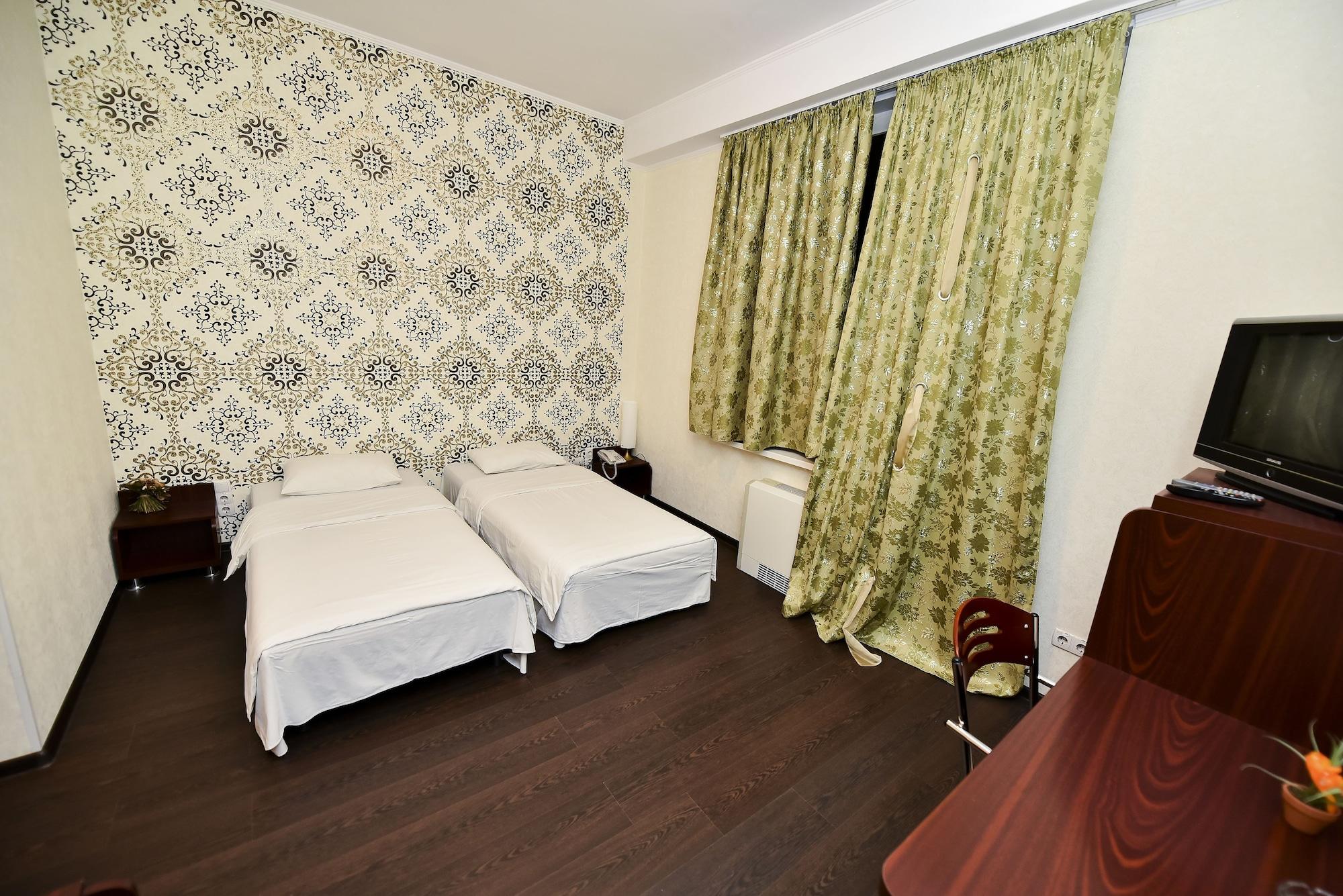 Mesogios Hotel Chisinau Exterior photo