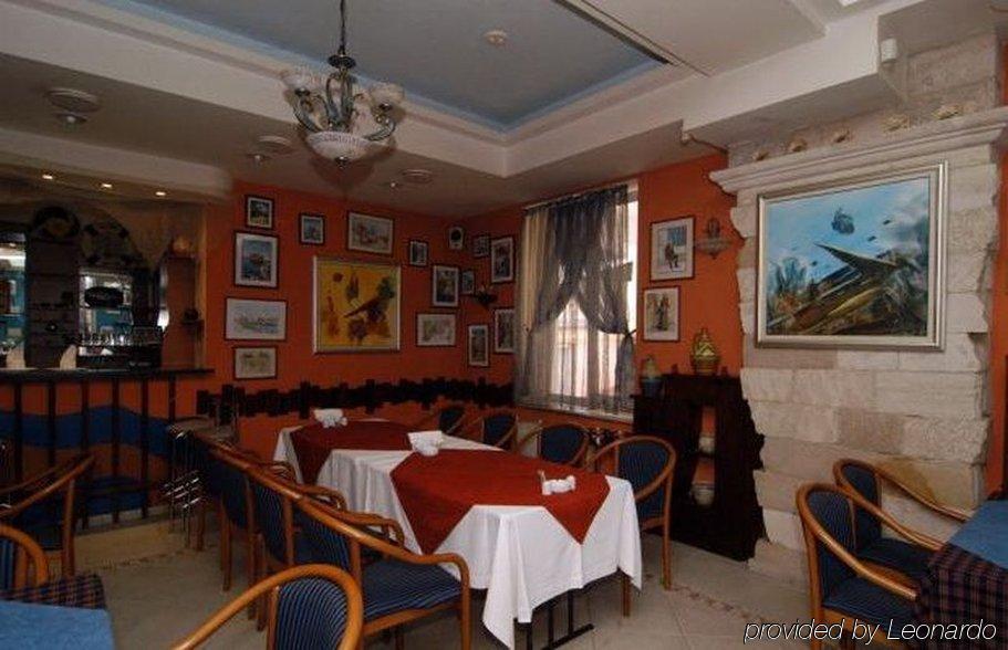 Mesogios Hotel Chisinau Restaurant photo