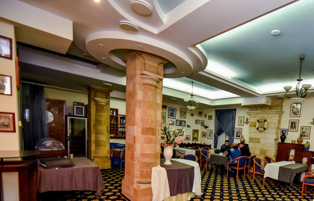 Mesogios Hotel Chisinau Exterior photo
