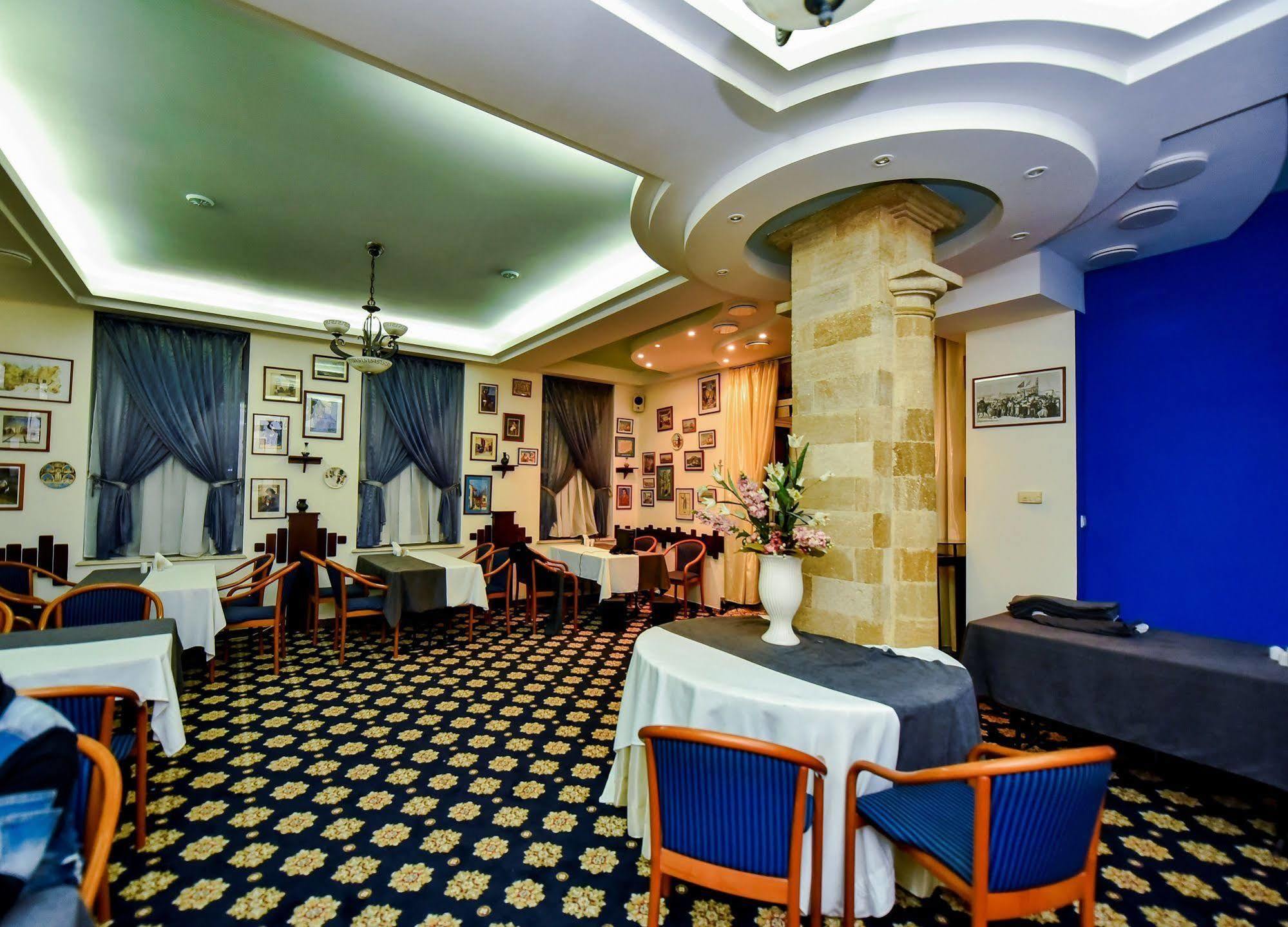 Mesogios Hotel Chisinau Exterior photo